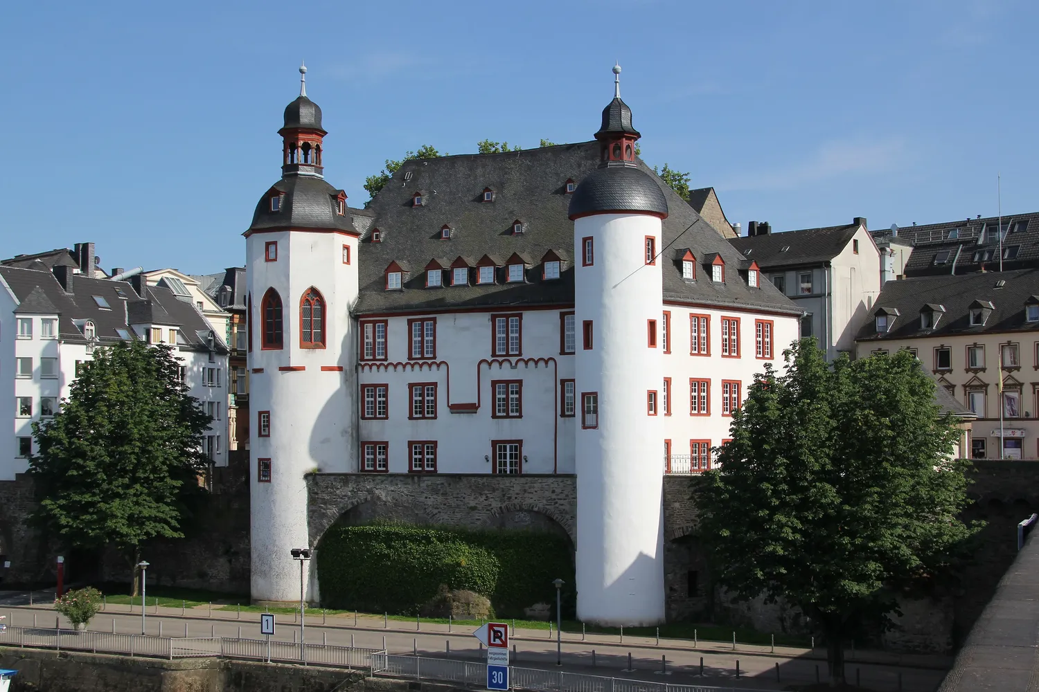 Alte Burg - Koblenz im Buga-Jahr 2011 - Alte Burg 01
