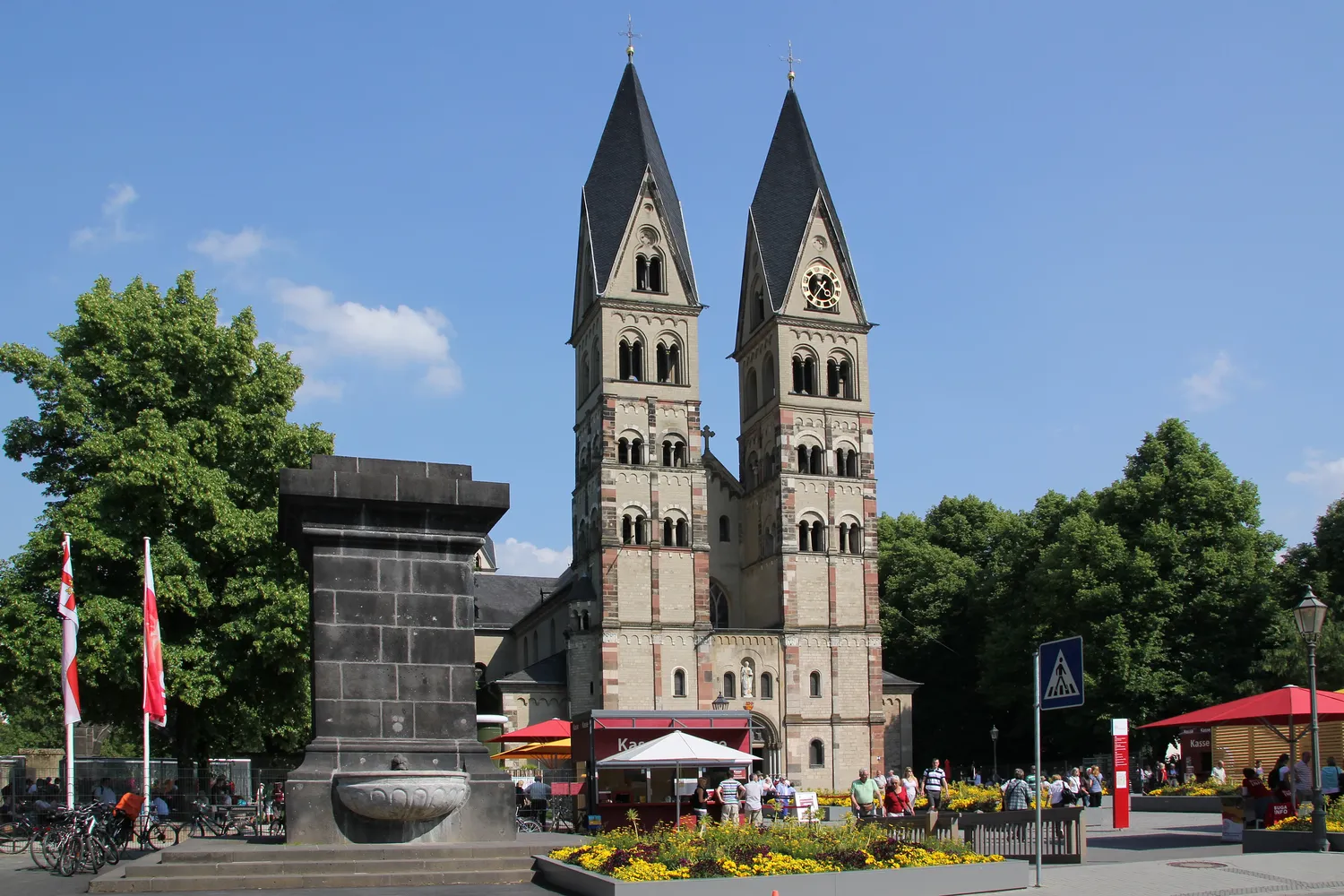 Basilika St. Kastor - Koblenz im Buga-Jahr 2011 - Basilika St Kastor 01