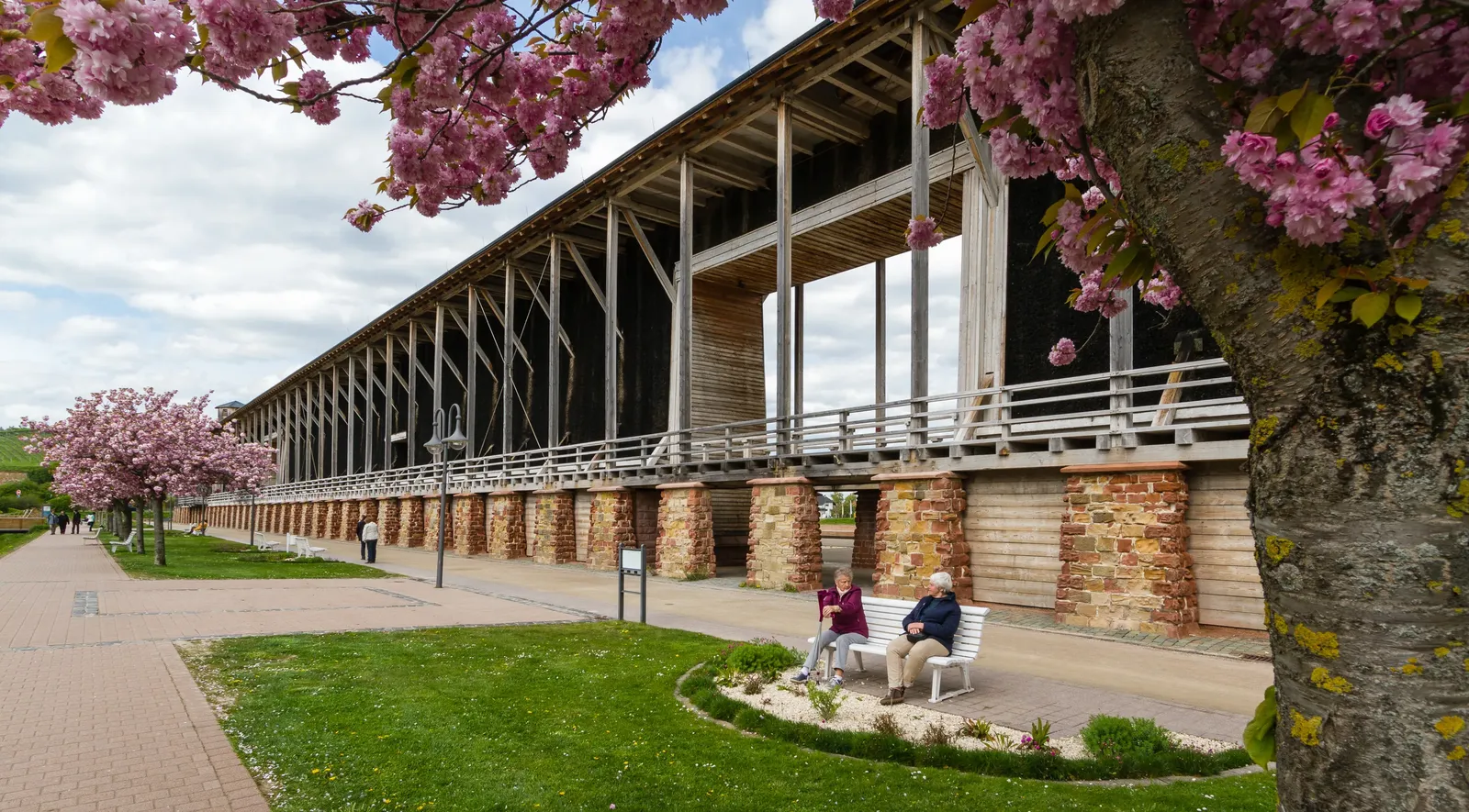 Gradierwerk Bad Dürkheim - Kulturdenkmaeler Bad Duerkheim Weinstraße Nord und Salinenstraße 003 2016 04 29