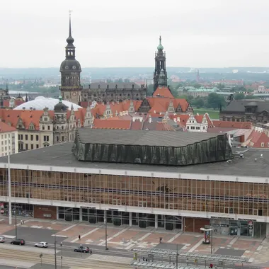 Kulturpalast - Kulturpalast von der Kreuzkirche Dresden-1