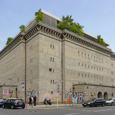 Sammlung Boros - Le bunker de la fondation Boros (Berlin) (23504580538)