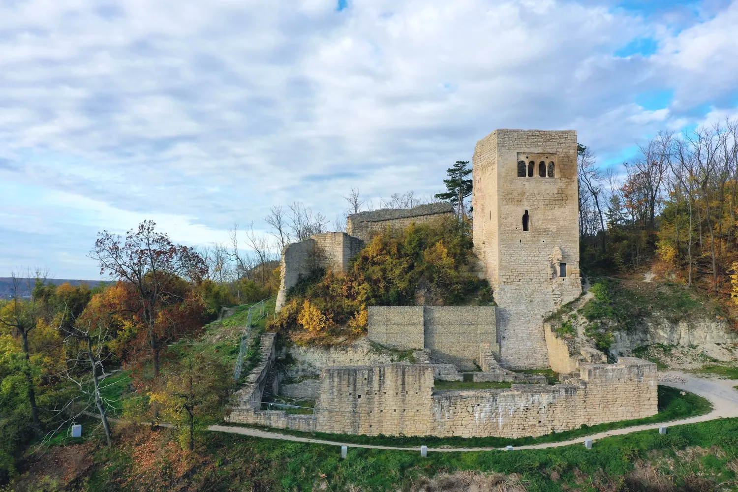 Burgruine Lobdeburg - Lobdeburg jJena November 2022 front