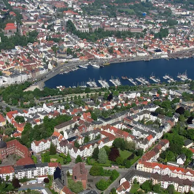 Altstadt von Flensburg - Luftbild Flensburg Schleswig-Holstein Zentrum Stadthafen Foto 2012 Wolfgang Pehlemann Steinberg-Ostsee IMG 6187