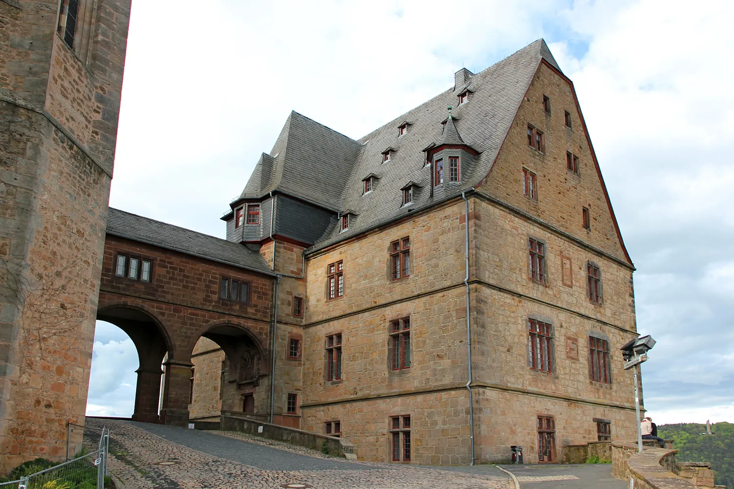 Marburger Landgrafenschloss Museum - Marburg Schloss Wilhelmsbau von SW