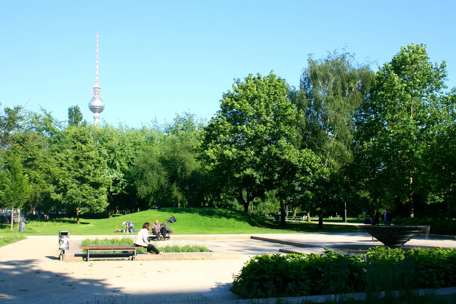 Monbijoupark - Monbijoupark Berlin Oranienburgerstraße