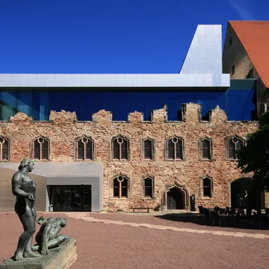 Kunstmuseum Moritzburg - Moritzburg, Hofseite des Nordflügels mit Eingang zum Kunstmuseum