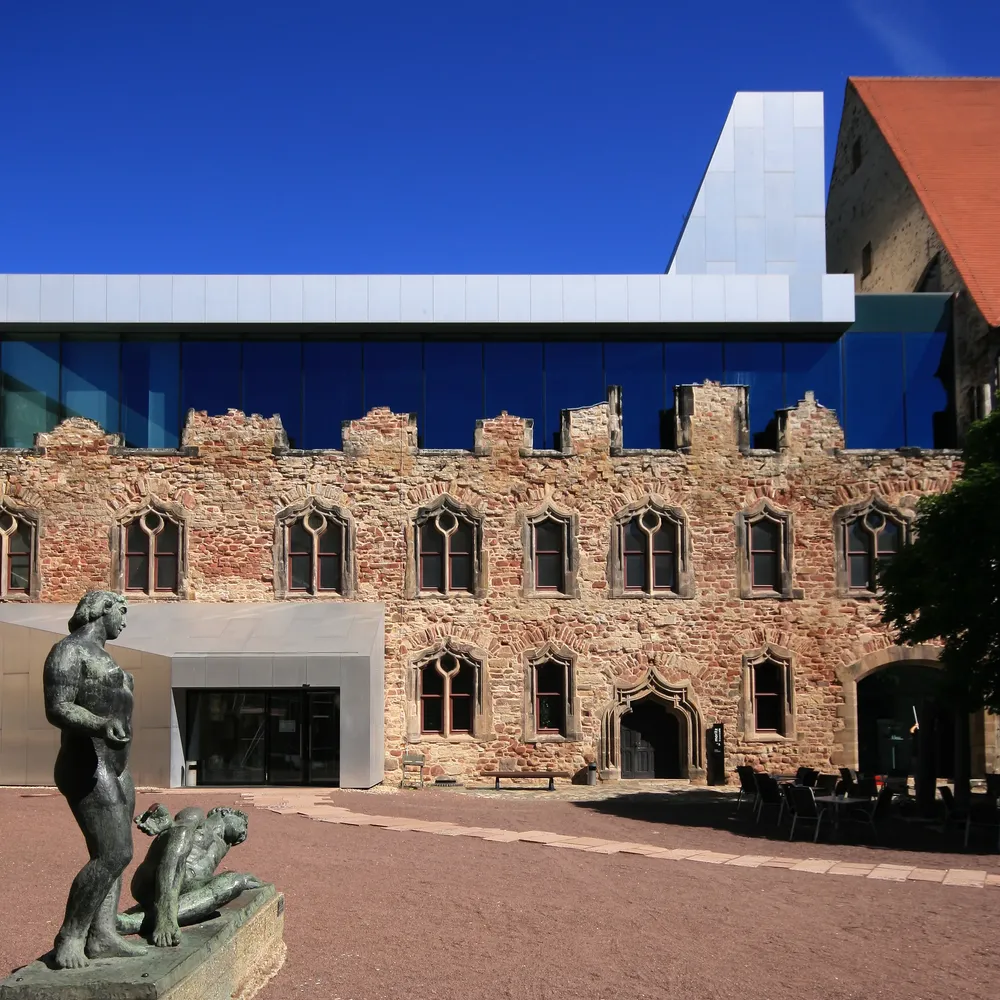 Kunstmuseum Moritzburg - Moritzburg, Hofseite des Nordflügels mit Eingang zum Kunstmuseum
