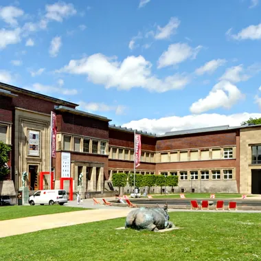 Kunstpalast - Museum Kunstpalast - Ehrenhof und nördlicher Übergang (8241-49)