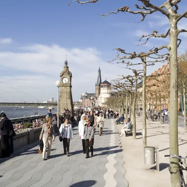 Rheinuferpromenade - NRW, Düsseldorf - Rheinuferpromenade 04