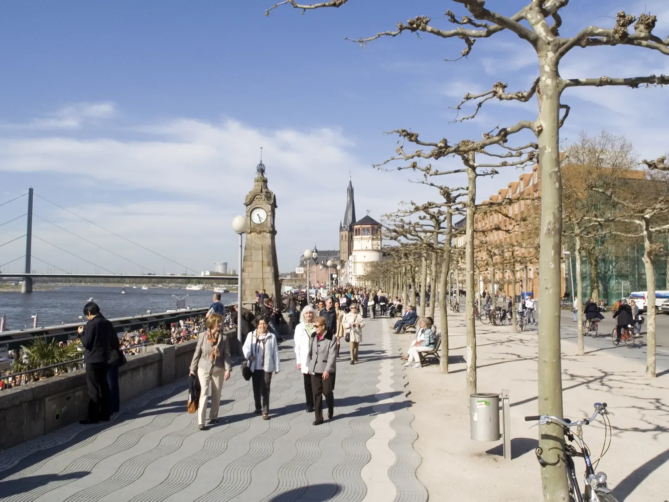 Rheinuferpromenade - NRW, Düsseldorf - Rheinuferpromenade 04