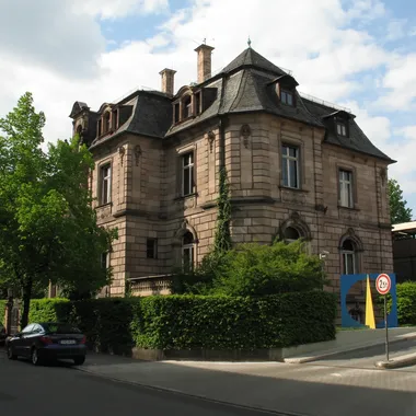 Kunstvilla Nürnberg - Nuernberg-Gleissbuehl Blumenstr. 17 001