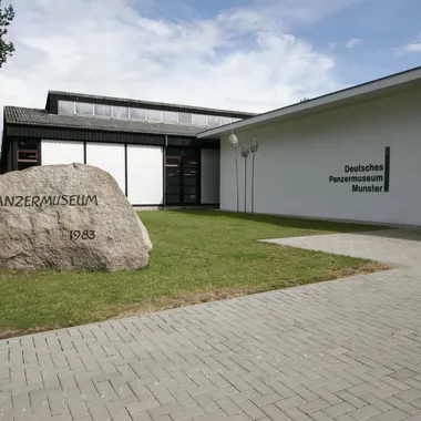 Deutsches Panzermuseum Munster - Panzermuseum Munster Entrance
