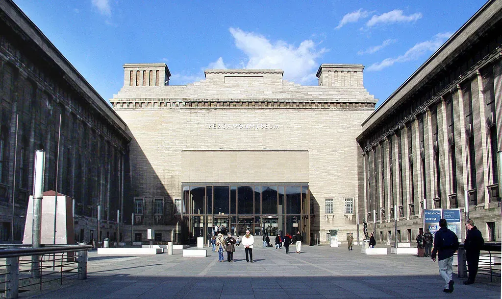 Pergamonmuseum - Pergamonmuseum Front