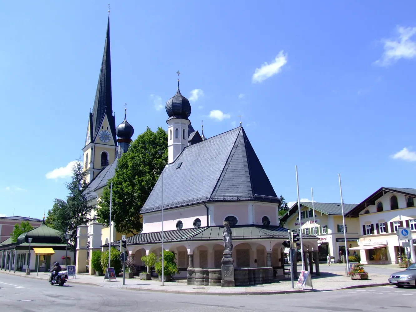 Stadt Prien - PrienKircheMarktplatz