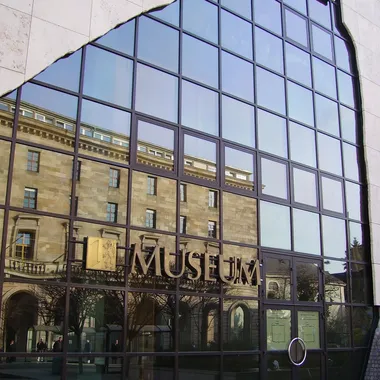 Reiss-Engelhorn-Museen (REM) - Reiss-Museum Mannheim Portal