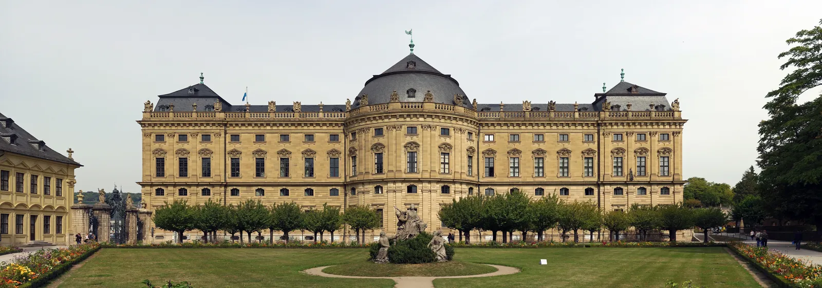 Würzburger Residenz - Residenz Würzburg, Südfront, 1