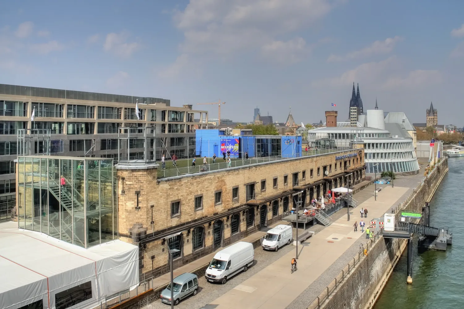 Deutsche Sport & Olympia Museum - Rheinauhafen - Sport- und Olympiamuseum - Rheinseite (8722-24)