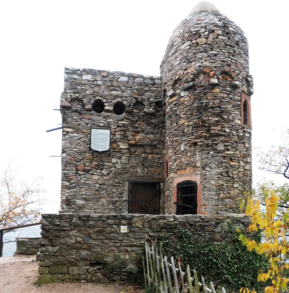 Künstliche Ruine Rossel - RüdesheimNiederwaldRosselN