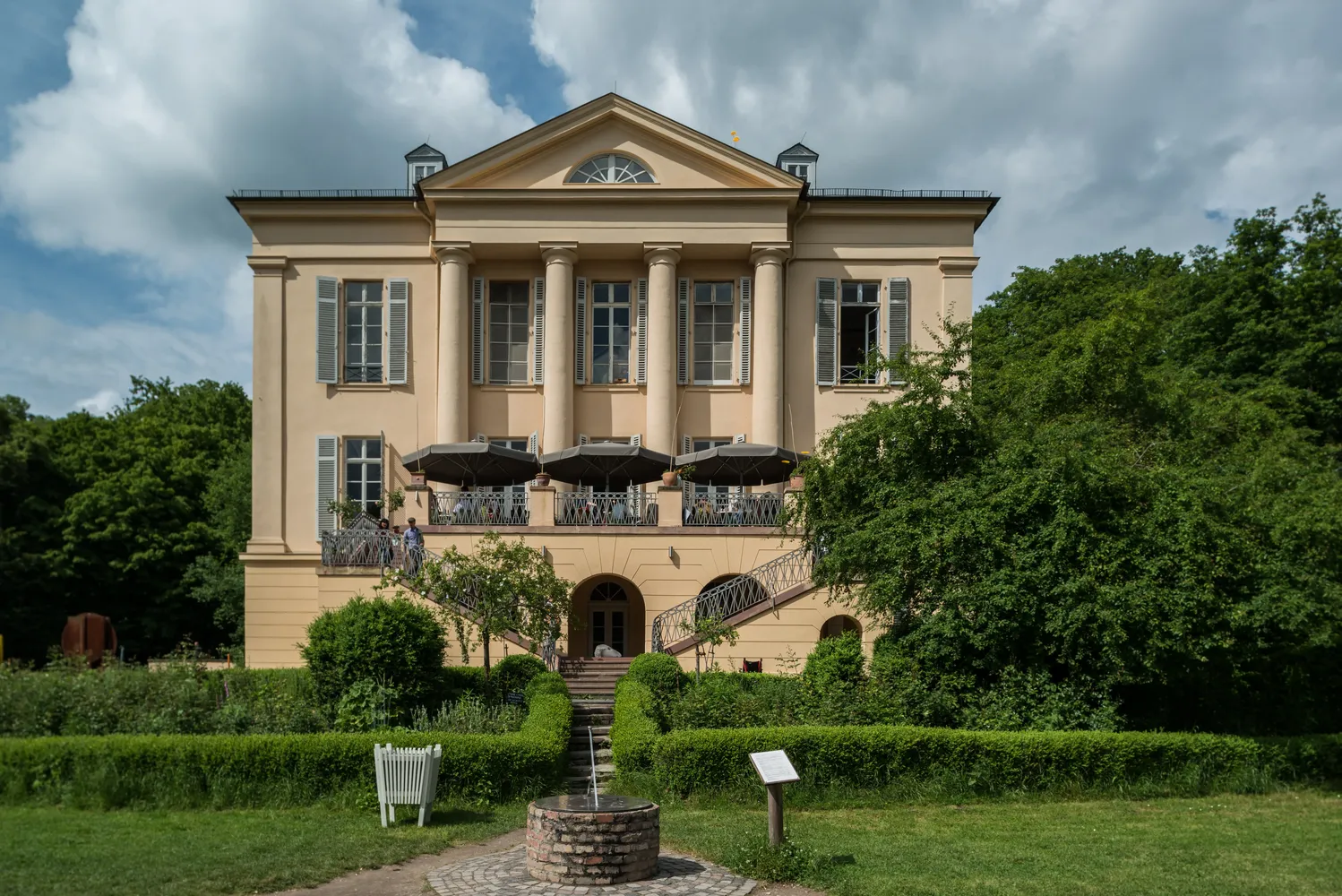 Schloss Freudenberg - Schloss Freudenberg in Wiesbaden von Süden