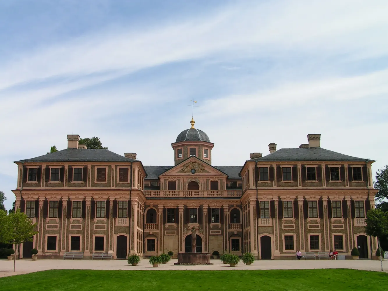 Schloss Favorite - SchlossFavorite