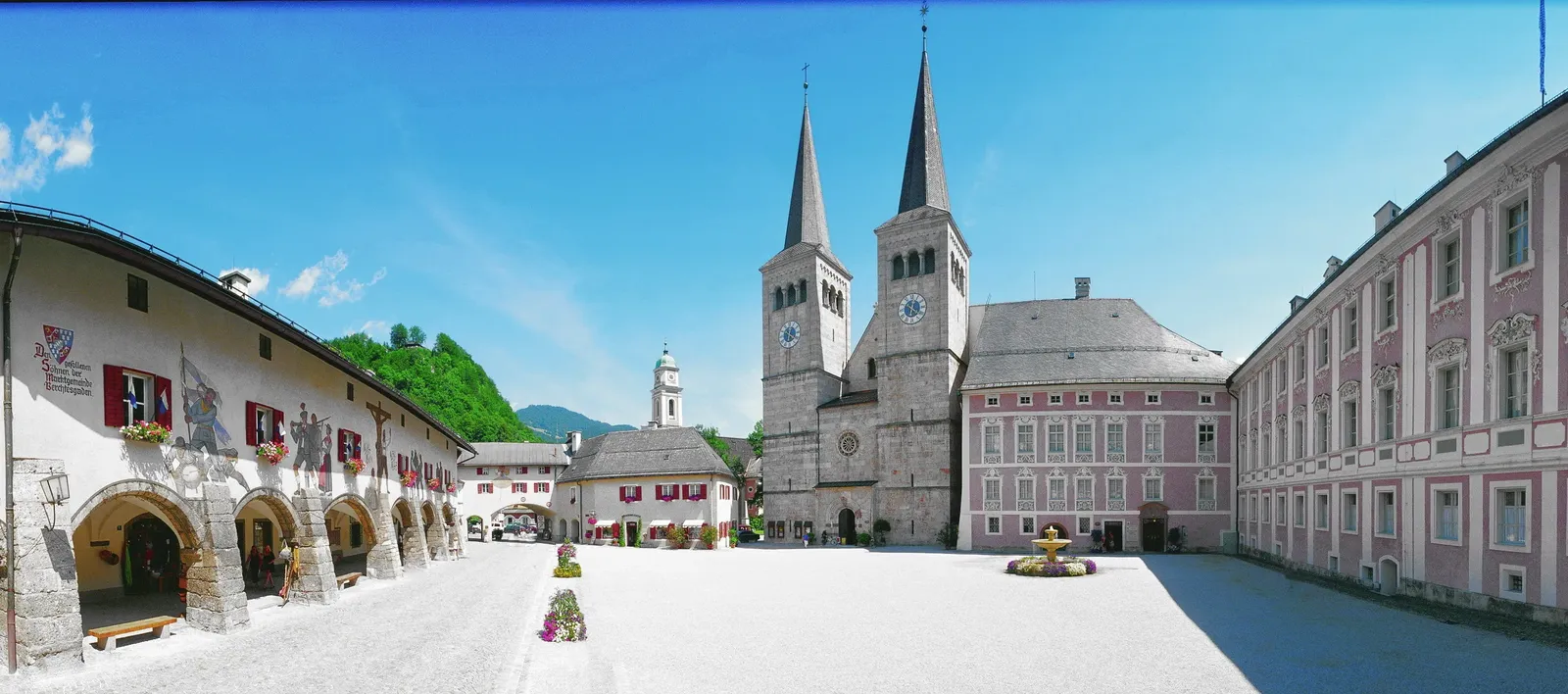 Schloss Berchtesgaden - Schlossplatz 180 Grad-Tag