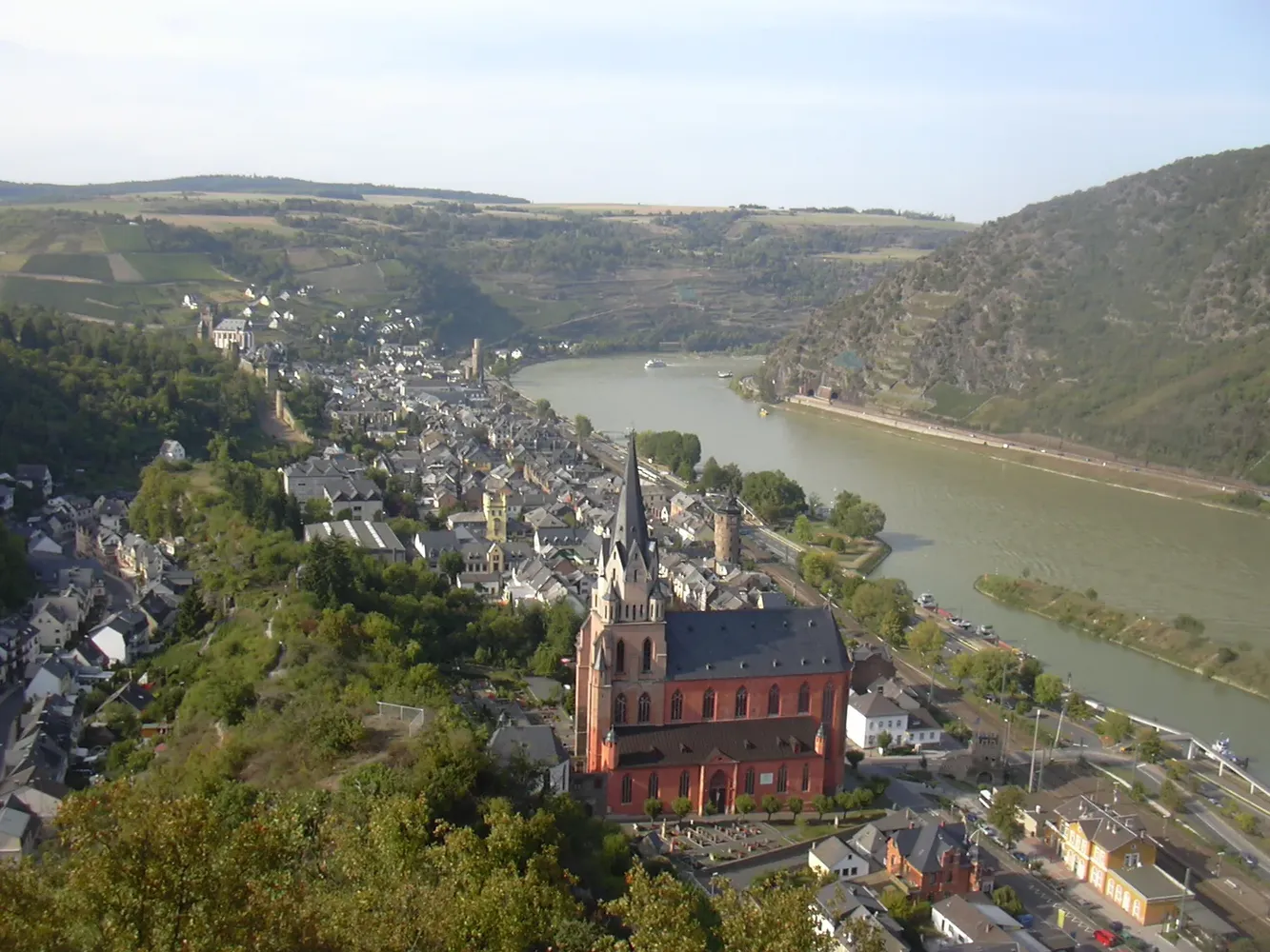 Altstadt Oberwesel - Schönburg Flaggenwiese