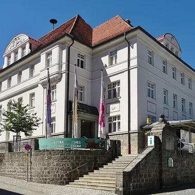 Landwirtschaftsmuseum in Regen - Schulgasse 2 Landwirtschaftsmuseum Regen