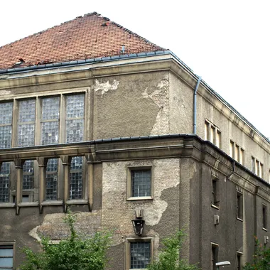 Stadtbad RELOADED - Stadtbad lichtenberg außenansicht