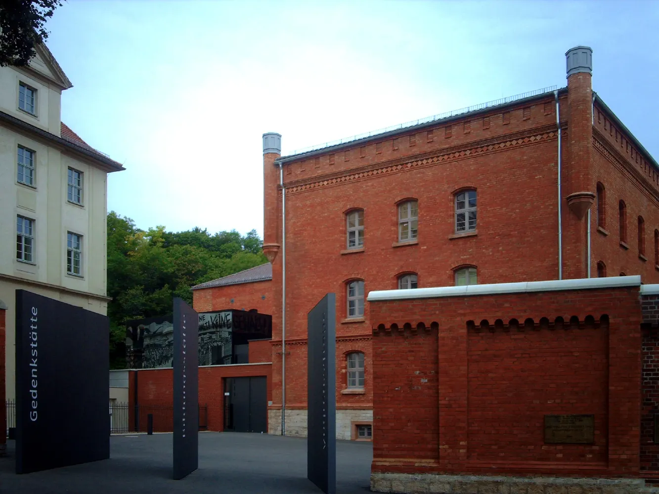 Gedenk- und Bildungsstätte Andreasstraße - Stasi Memorial Andreasstraße Erfurt