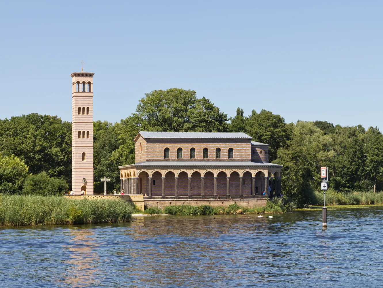 Heilandskirche am Port von Sacrow - Teltowkanal 07 Wannsee Heilandskirche