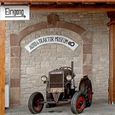 Auto & Traktor Museum Bodensee - Traktormuseum Bodensee - Entrance area