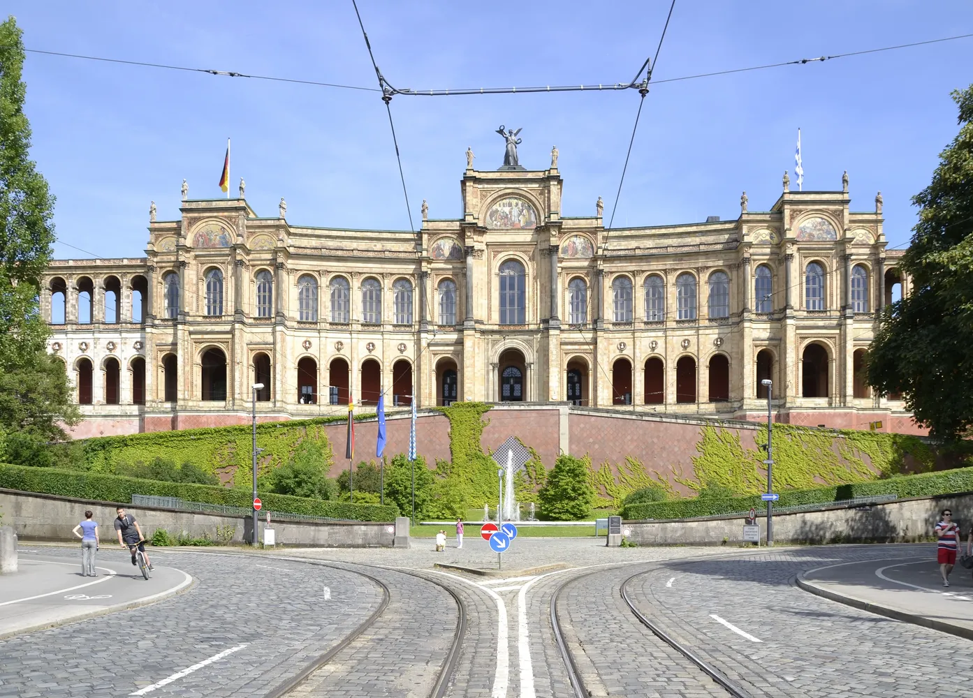 Maximilianeum (Landtag) - Westseite des Maximilianeum, 2013